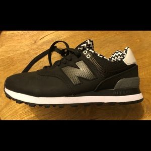 BRAND NEW NEW BALANCE sneakers